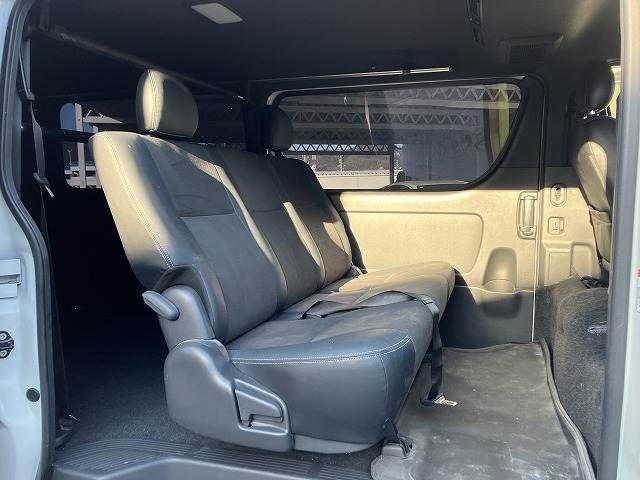 TOYOTA HIACE VAN 2WD 2021 Image 31