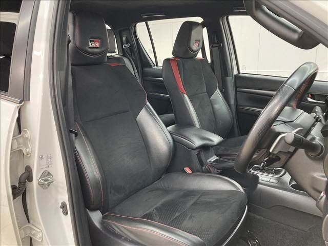 TOYOTA HILUX 4WD 2023 Image 31