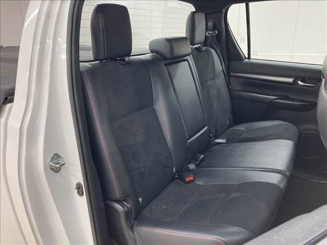 TOYOTA HILUX 4WD 2023 Image 31
