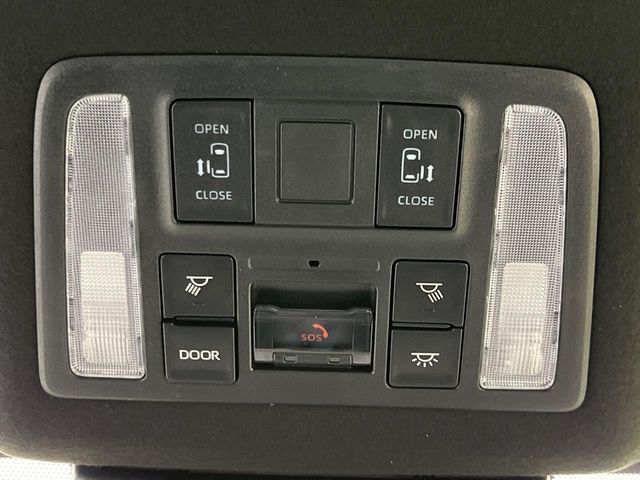 TOYOTA VOXY HYBRID 2025 Image 31