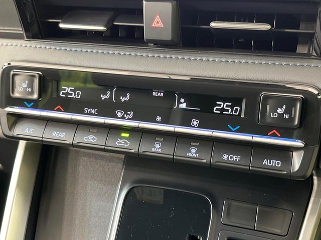 TOYOTA VOXY HYBRID 2025 Image 31