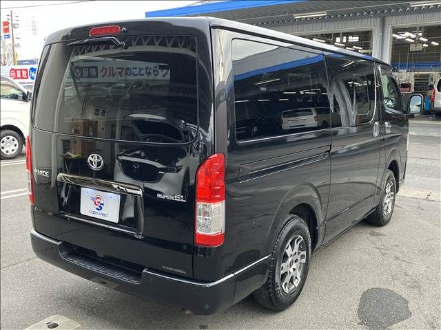 TOYOTA HIACE VAN 4WD 2022 Image 31
