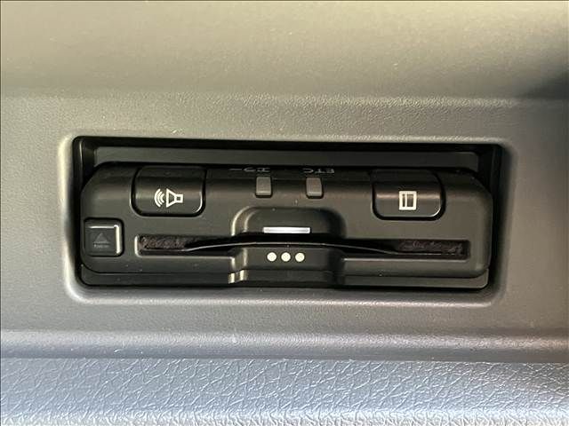 NISSAN NV350 CARAVAN 2020 Image 31