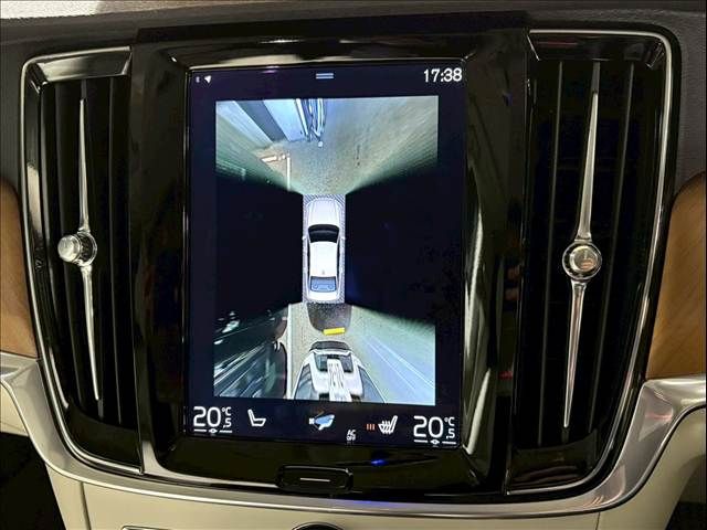 VOLVO S90 2017 Image 31