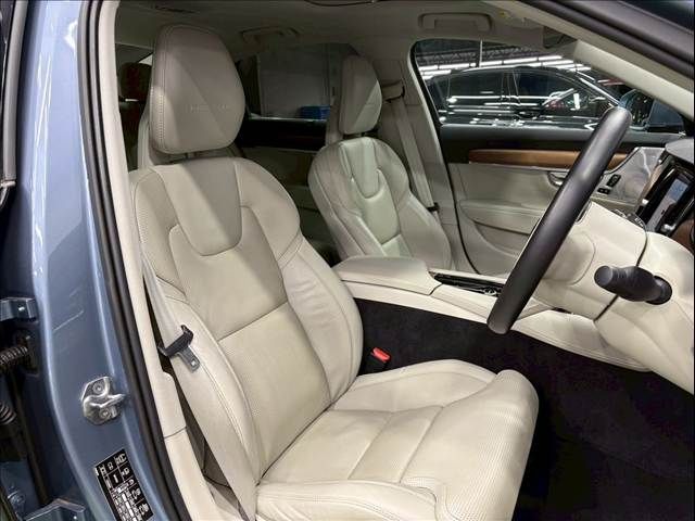 VOLVO S90 2017 Image 31