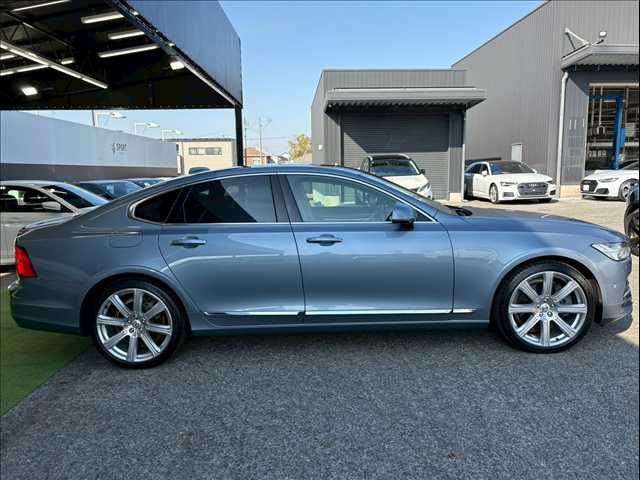 VOLVO S90 2017 Image 31
