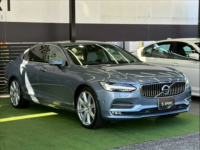 VOLVO S90 2017 Image 31