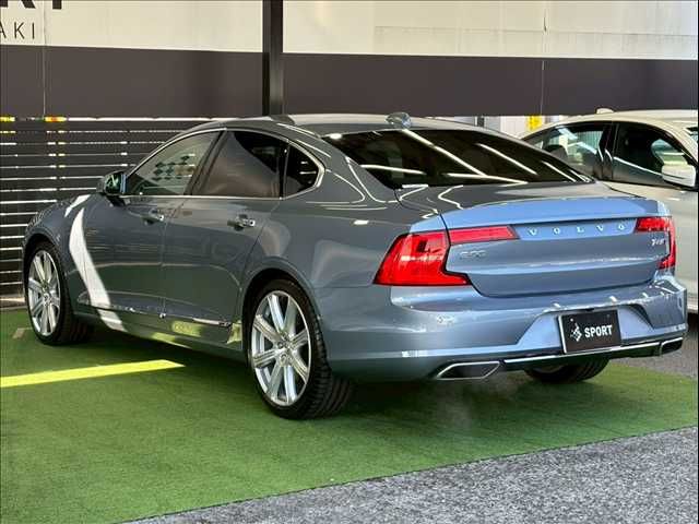 VOLVO S90 2017 Image 31