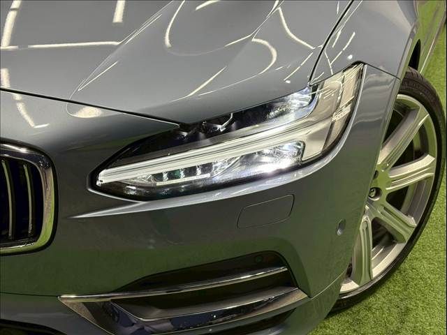 VOLVO S90 2017 Image 31