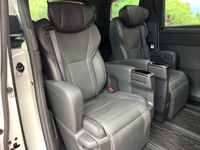 TOYOTA ALPHARD 2024 Image 31