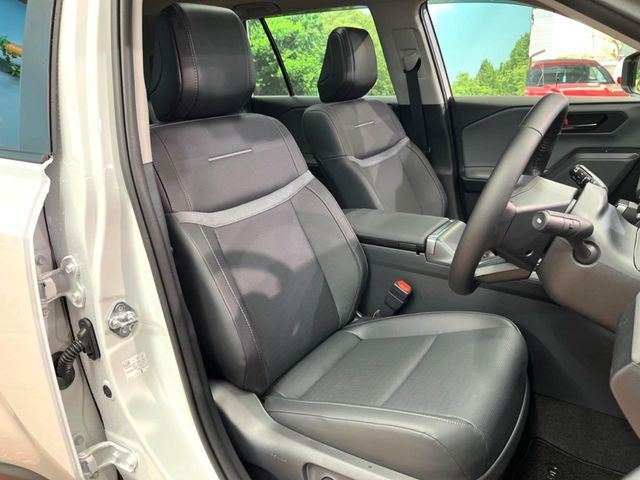 TOYOTA RAV4 HYBRID 4WD 2026 Image 31