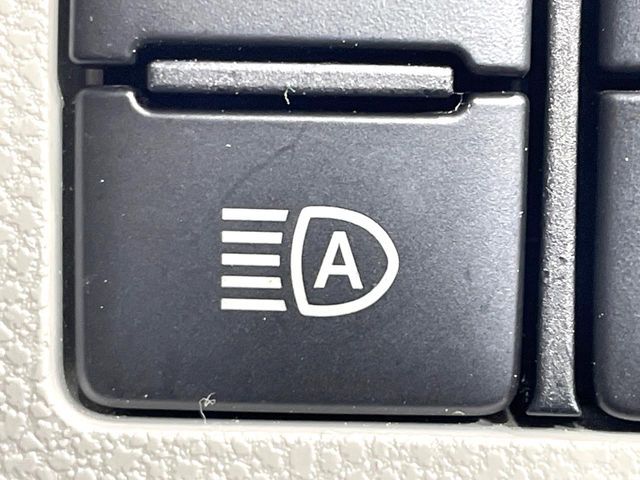 DAIHATSU MIRA E:S 2017 Image 31