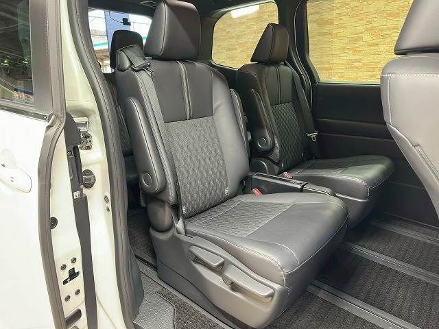 TOYOTA NOAH HYBRID 2023 Image 31