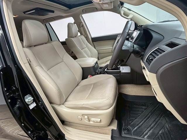 TOYOTA LANDCRUISER PRADO 2023 Image 31