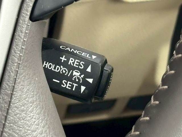 TOYOTA LANDCRUISER PRADO 2023 Image 31