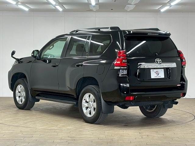 TOYOTA LANDCRUISER PRADO 2023 Image 31