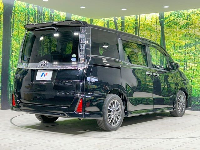 TOYOTA VOXY 2016 Image 31