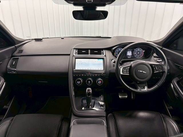 JAGUAR E-PACE 2019 Image 31