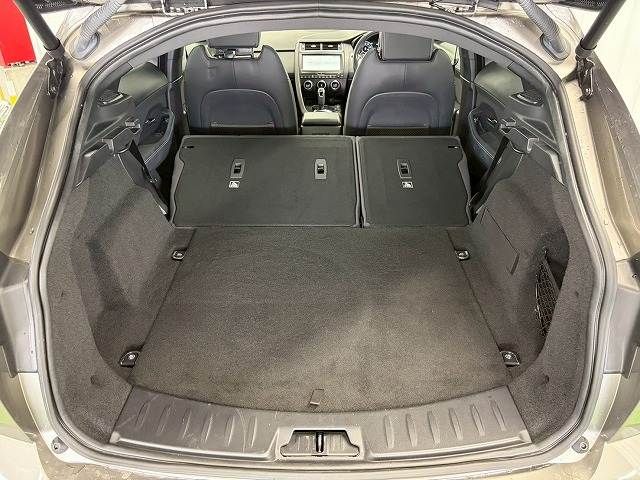 JAGUAR E-PACE 2019 Image 31