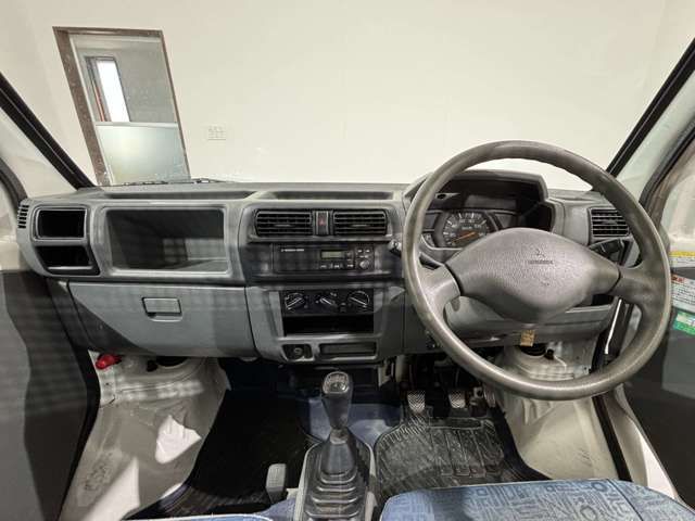MITSUBISHI MINICAB TRUCK 4WD 2000 Image 31