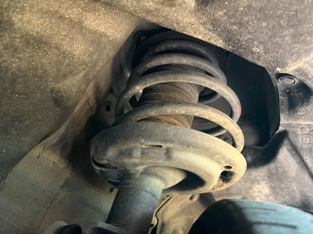 TOYOTA HARRIER 2WD 2022 Image 31