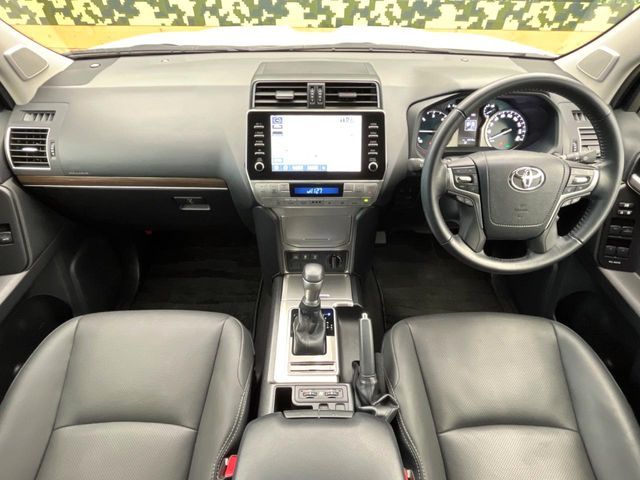 TOYOTA LANDCRUISER PRADO 2023 Image 31