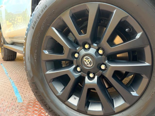 TOYOTA LANDCRUISER PRADO 2023 Image 31