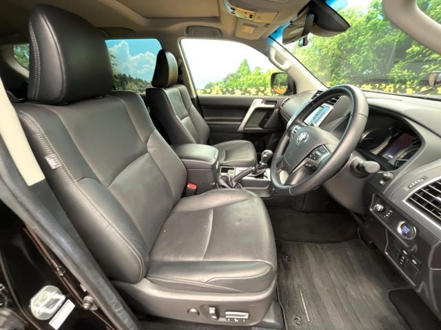 TOYOTA LANDCRUISER PRADO 2023 Image 31