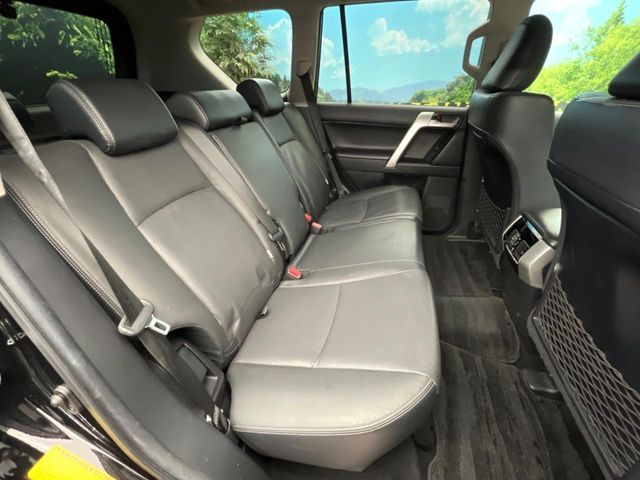TOYOTA LANDCRUISER PRADO 2023 Image 31