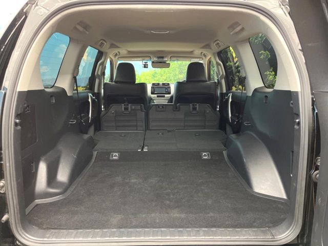 TOYOTA LANDCRUISER PRADO 2023 Image 31