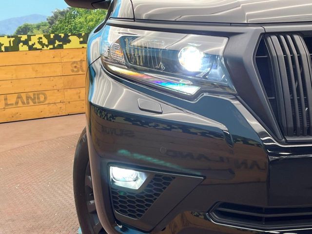 TOYOTA LANDCRUISER PRADO 2023 Image 31
