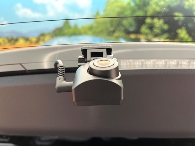 TOYOTA COROLLA CROSS HYBRID 2023 Image 31