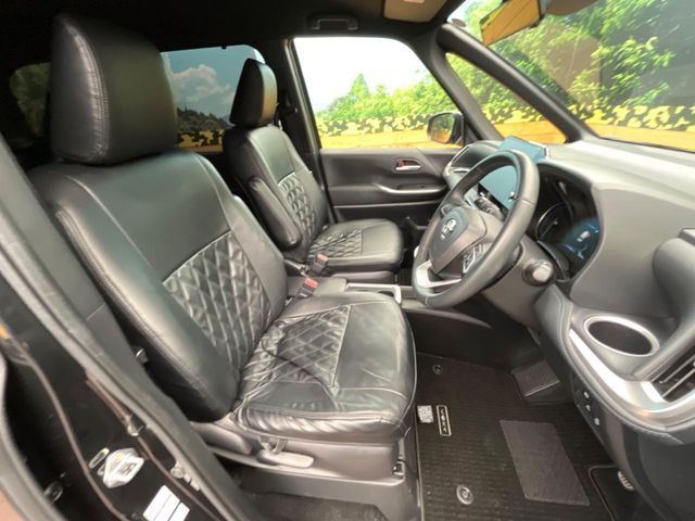 TOYOTA VOXY HYBRID 2024 Image 31