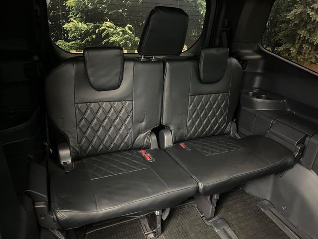 TOYOTA VOXY HYBRID 2024 Image 31