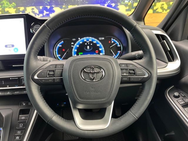 TOYOTA VOXY HYBRID 2024 Image 31