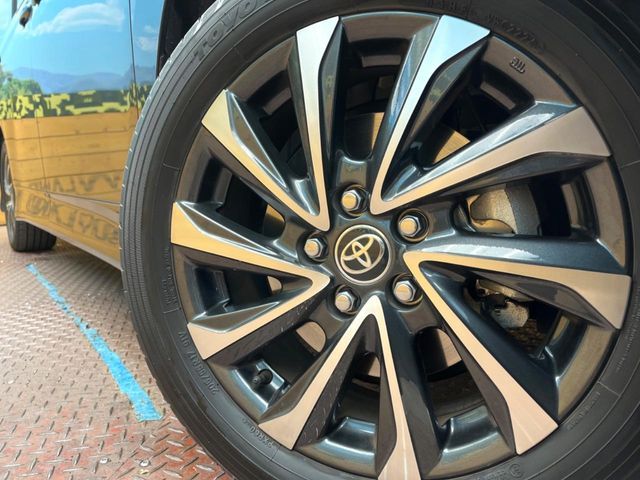 TOYOTA VOXY HYBRID 2024 Image 31