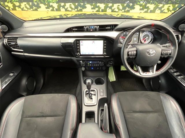TOYOTA HILUX 4WD 2023 Image 31