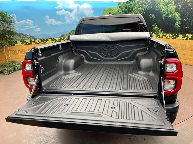 TOYOTA HILUX 4WD 2023 Image 31