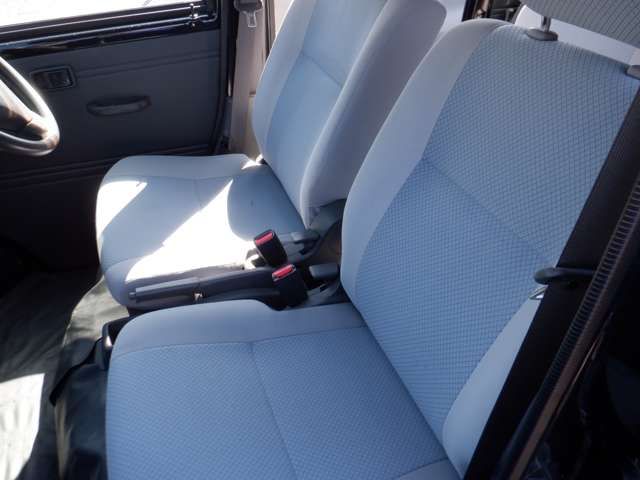 DAIHATSU HIJET DECKVAN 4WD 2012 Image 31