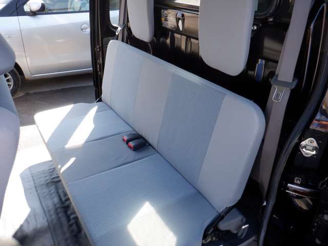 DAIHATSU HIJET DECKVAN 4WD 2012 Image 31