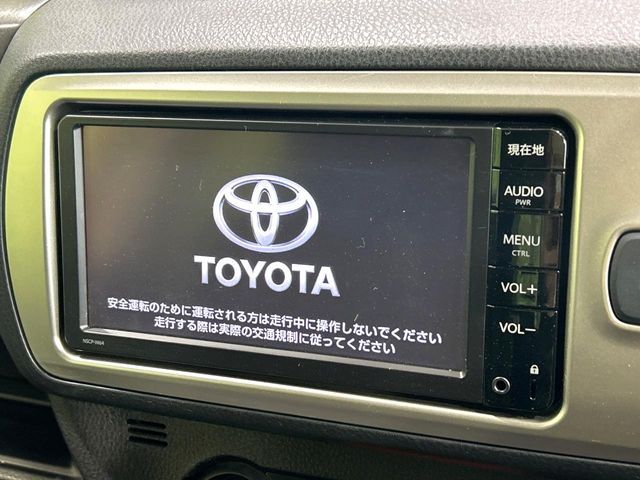 TOYOTA VITZ 2015 Image 31