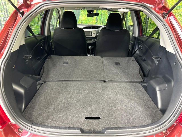 TOYOTA VITZ 2015 Image 31