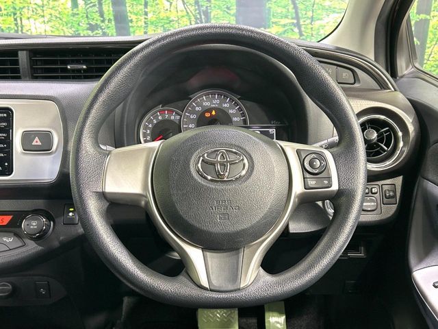 TOYOTA VITZ 2015 Image 31