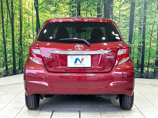 TOYOTA VITZ 2015 Image 31