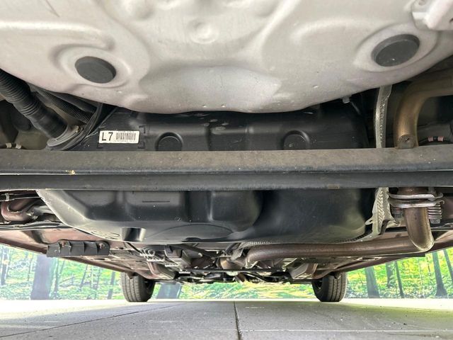 TOYOTA VITZ 2015 Image 31