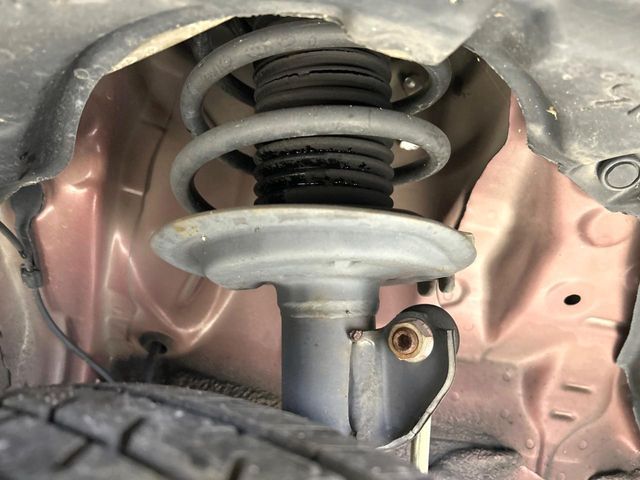 TOYOTA VITZ 2015 Image 31