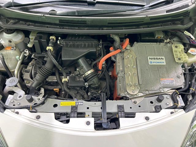 NISSAN NOTE 2018 Image 31