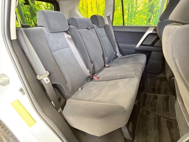 TOYOTA LANDCRUISER PRADO 2023 Image 31