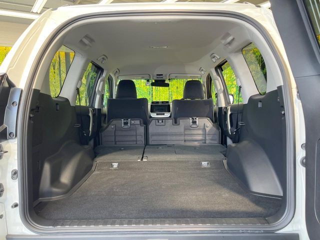 TOYOTA LANDCRUISER PRADO 2023 Image 31