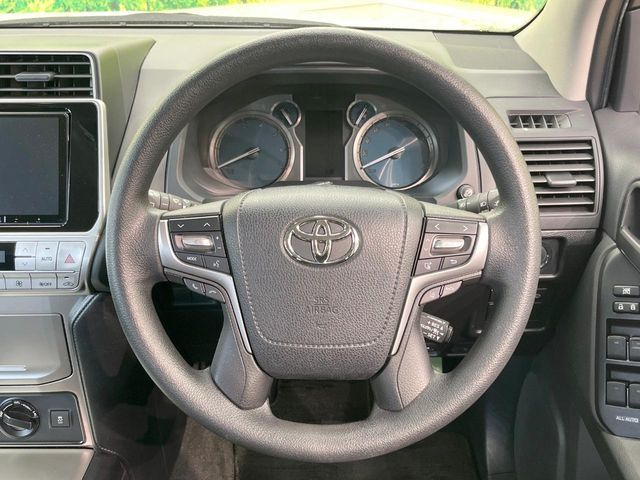 TOYOTA LANDCRUISER PRADO 2023 Image 31